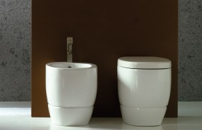 Vaso e Bidet serie Tratto a terra